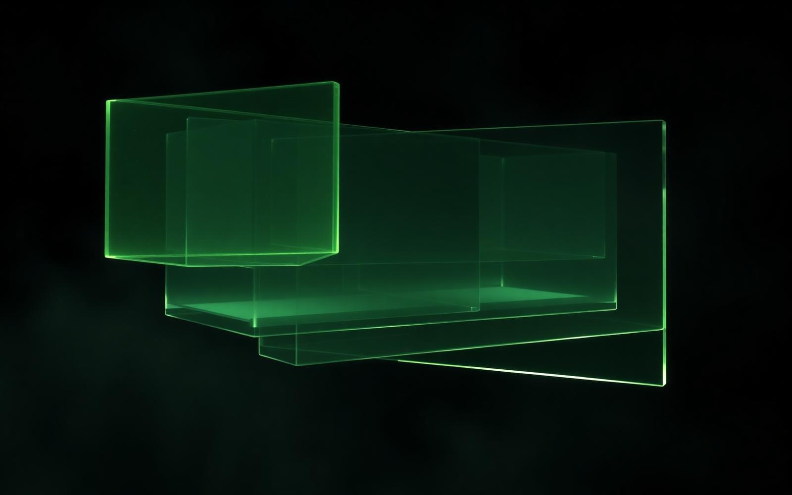 Layered glass direction